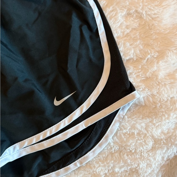 Black Nike shorts (Size small) - Picture 2 of 5